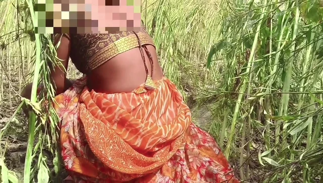 The laborer left the mistress of the farm in the field itself, the Bengali husband was leaving his wife in the jungle, then the brother-in-law made a video and made it viral.