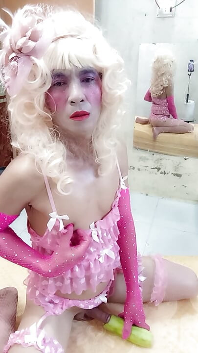 Oanh Le shemale nosi seksi porno selfie