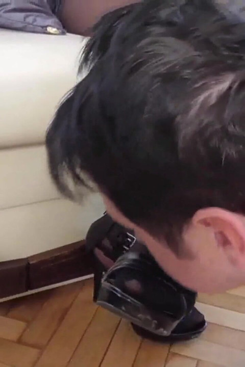 Foot-mat of stunning nylon twins