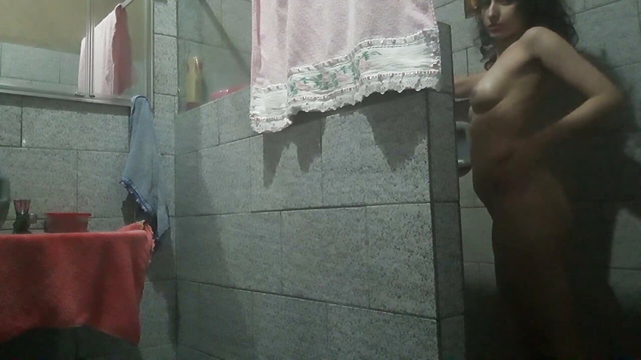 Perfect Body Masturbate Bathroom
