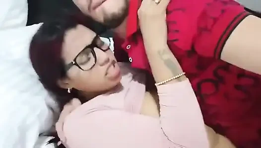 New York'taki üniversite ücretini ödemek isteyen Cintia'yı sikiyorum