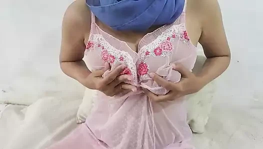 Hijab indo malay masturbate with dildo imagine step father. a naughty chinese girl