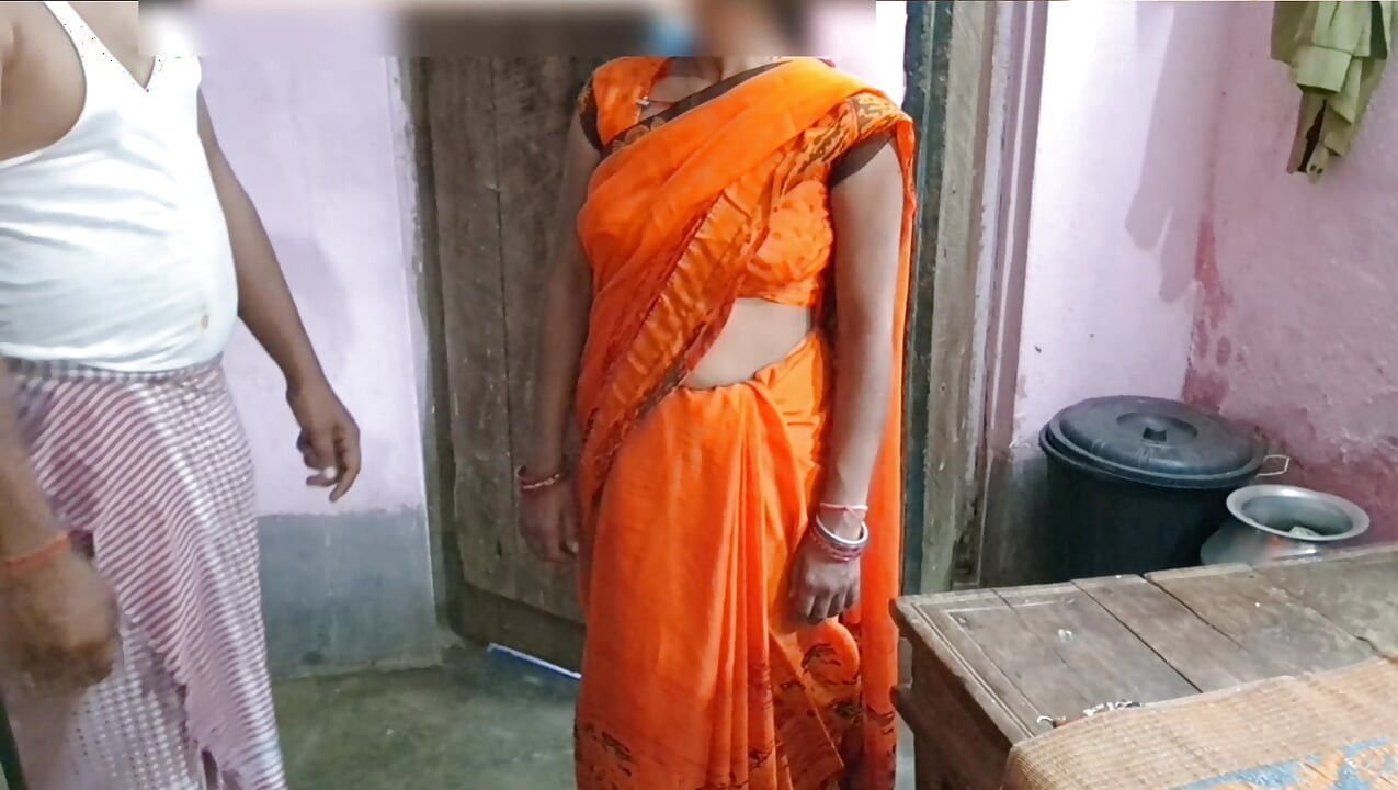 Bhabhi India Berkongkek di luar rumah