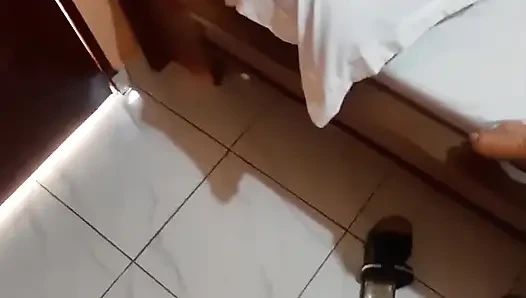 Bu büyük tanrıçanı İkna ediyorum Abanoz Kocaman Kıçlı Eşcinsel Üvey Kardeş Baştan Çıkarıyor