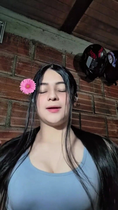 절친과 자위하는 콜롬비아 여자 | 클리 3