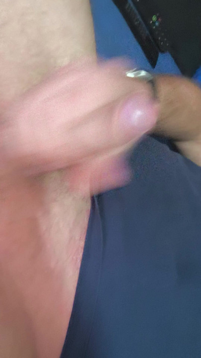 👉 すぐに私を見る
私がそんな風にあなたの前に立つのが好きですか?