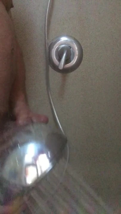 Washing my cocky
