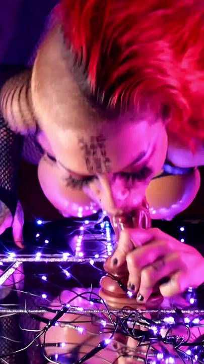 Ritual de Semente da Sra. Red X | Clipe 1