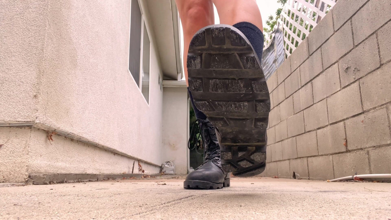 Combat Boots Worship + Removal