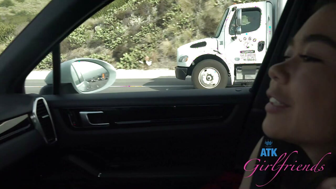 Brianna Arson Looks Super Sweet and Cute on a Date, Smoking and Getting Her Pussy Rubbed in the Car – POV Amateur Tease