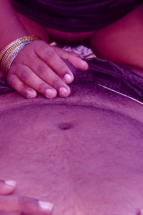 Hot Romance in Massage When Two Lady Starts to Develop Customer