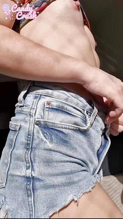 Dancing, Jerking off