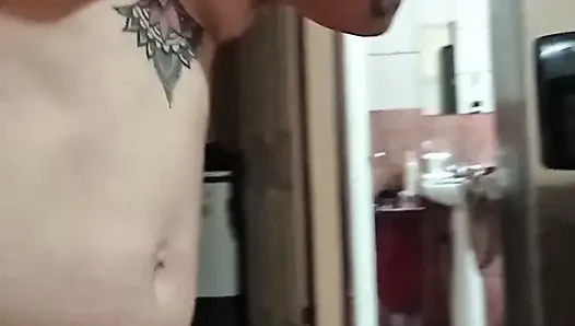 My sister-in-law dances for me to break her ass