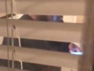 Соседа тайно сняли на видео во время дрочки