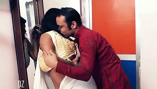 Newly Married Wife Fucked After Bath by Her Dewar Raw Hindi Audio