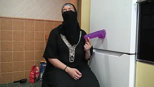 arab cuckold wife and small dick husband