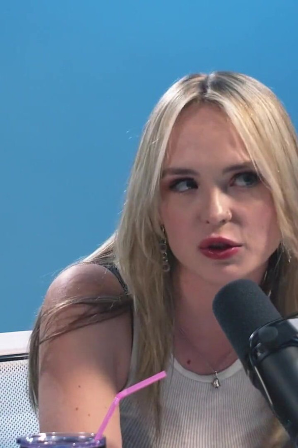 Lilly Bell Exhibitionism, Sexting, & Empowerment | the Adult Time Podcast