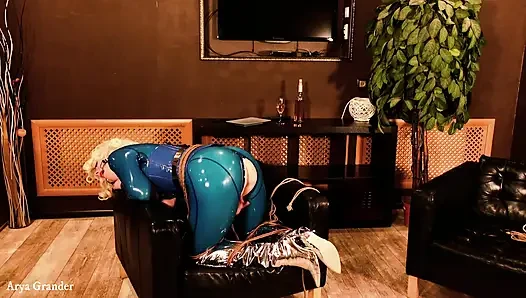 Bdsm ip esaret sürecinden sahne arkası, latekste shibari mastürbasyon
