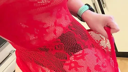 Sophie James Sweaty и выходит из-под контроля