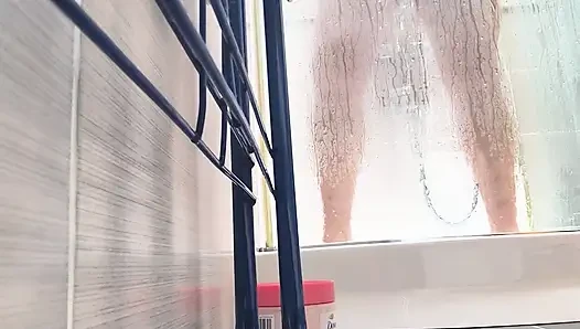 Adam duşta bakış açısı