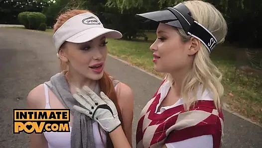 Megan Murkovski ve Jessie Ames golf günü yaramazlık yapıyor