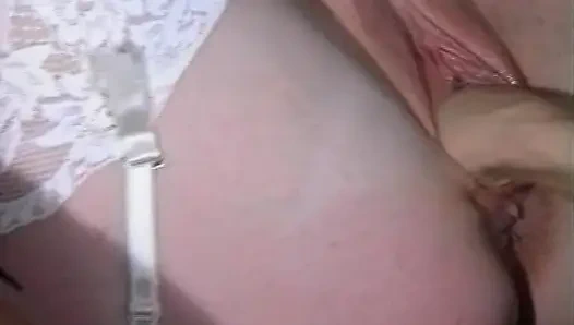 Atemberaubende deutsche schätzchen haben heiße lesbenorgie