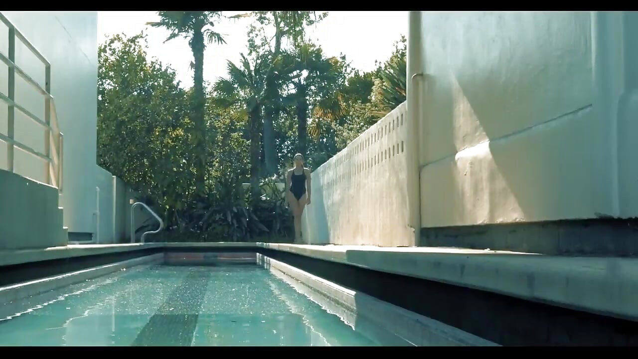 Black hair lesbians babe pussy licking lesbian love in the bedroom