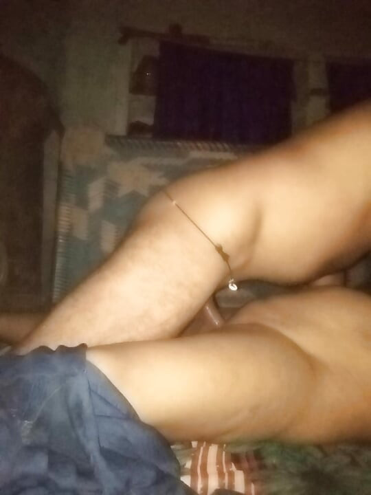 Desi bhabhi ki hard chudai chut se pani nikal diya