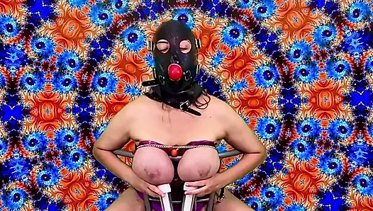 Hucow MILF Milks Her Udders