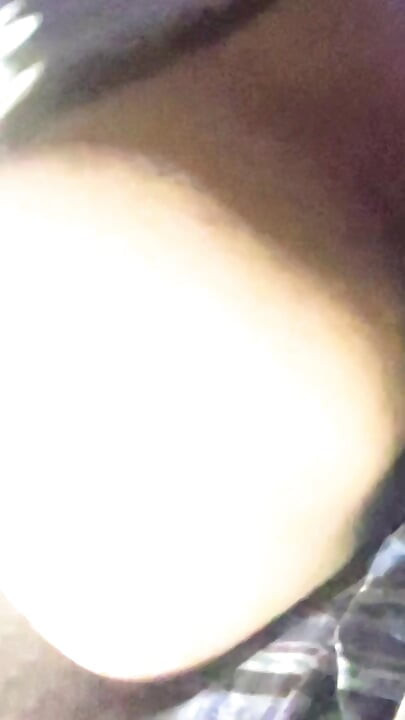 Pelacur kontol istri hot yang kecanduan kontol "ganas" dua cowok