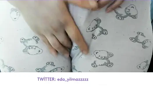CAMELTOE- SWOLLEN PUSSY- MASTURBATE WITH PAJAMA- RUBBING PUSSY WITH PAJAMA