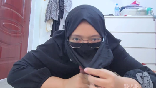 Ukhti Jilbab Ber Cadar Suka Kontol Dan Pengen Di Crotin - Kompilasi Minokiiko