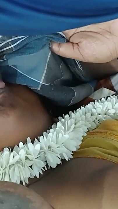 Tamil wife deep mouth fucking for her husband cock | Clip 1