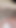 Zaobljene noge, gole najlonke i vrući crveni nokti i cipele