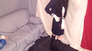 Japanisches Schulmädchen Sissy mit 250 Ladungen Sperma - PMV