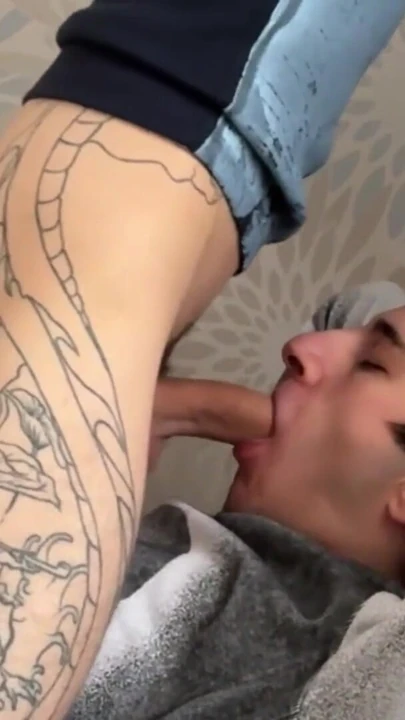 Part 1 Licking Anal And Suck Big Cock Stepbrother While He Plays Phone | Clip 1