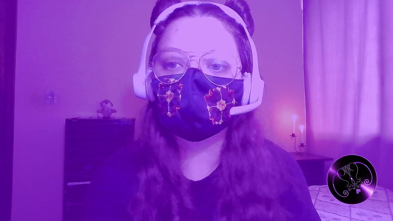 一个玩耍和忏悔的夜晚