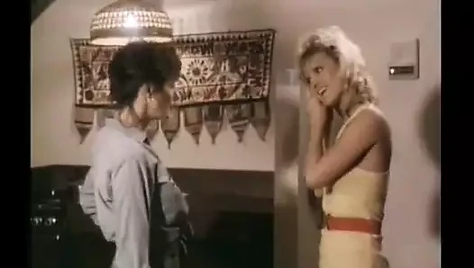 Если бы моя мачеха знала,классическое порно с милфой!