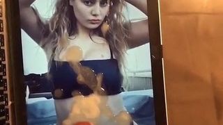 Hot cum tribute to Zoe by others 1
