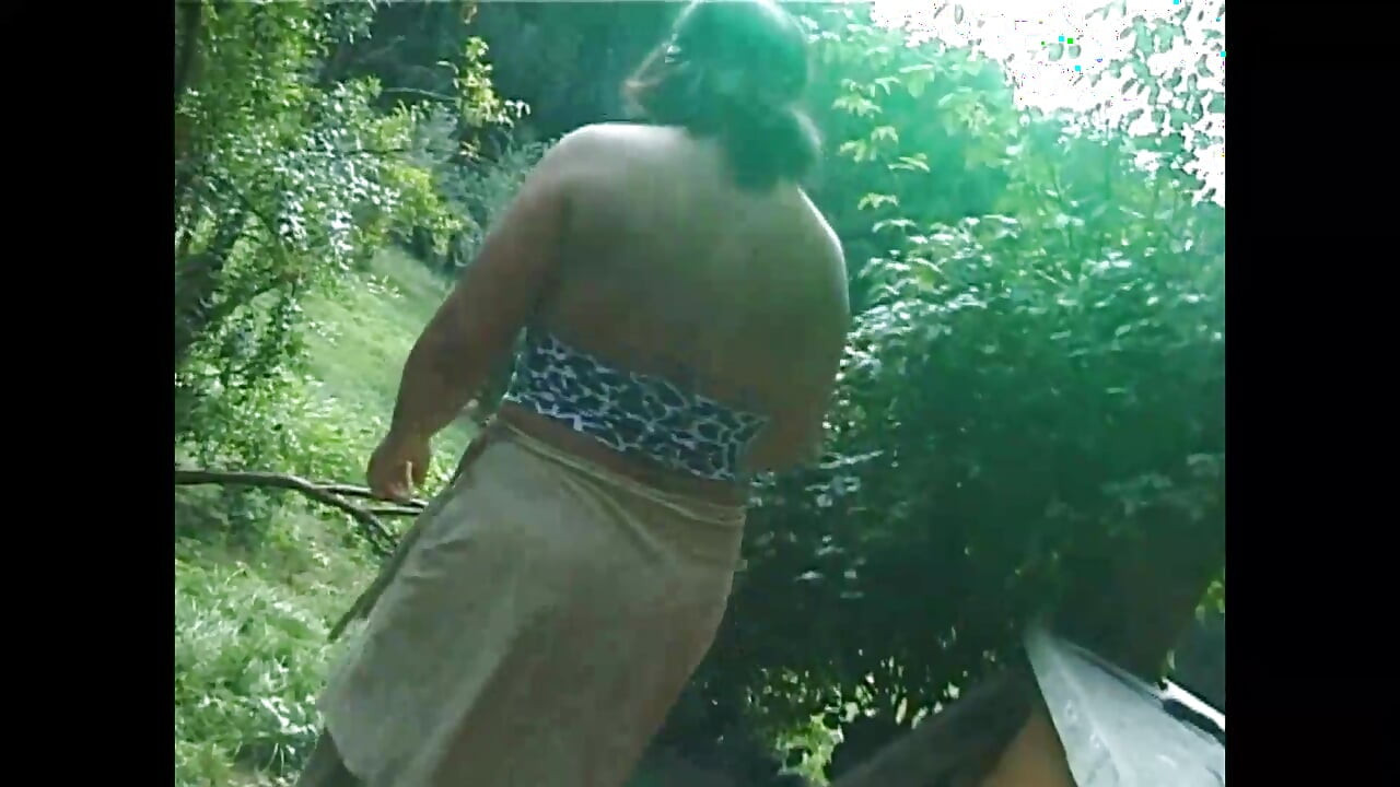 Дикая внезапная любовь в амтеуре на улице!