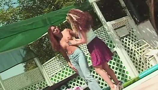 Heiße Pool-Beichten