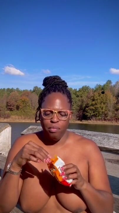 MATURE EBONY COUGAR MAKING FETISH CONTENT IN PUBLIC PT 1 | Clip 2
