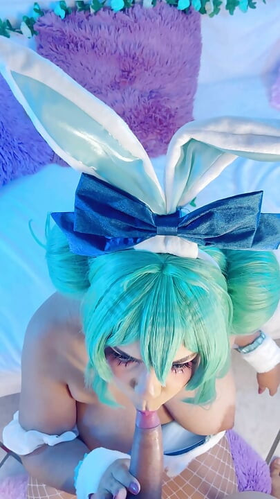 Anime djevojka Hatsune Miku dobiva jebanje