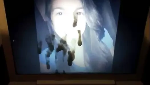 xsarahsweet'e saygı duruşu
