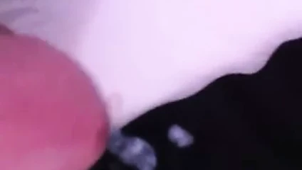 branlette avec cum sur son string souille par un autre