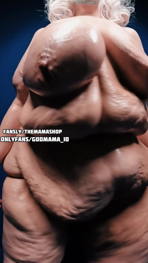 Gigantic Mama