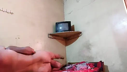 Hintli evli kadın otelde sikişiyor