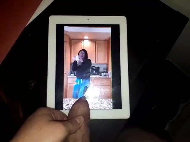 Renee Paquette cum tribute