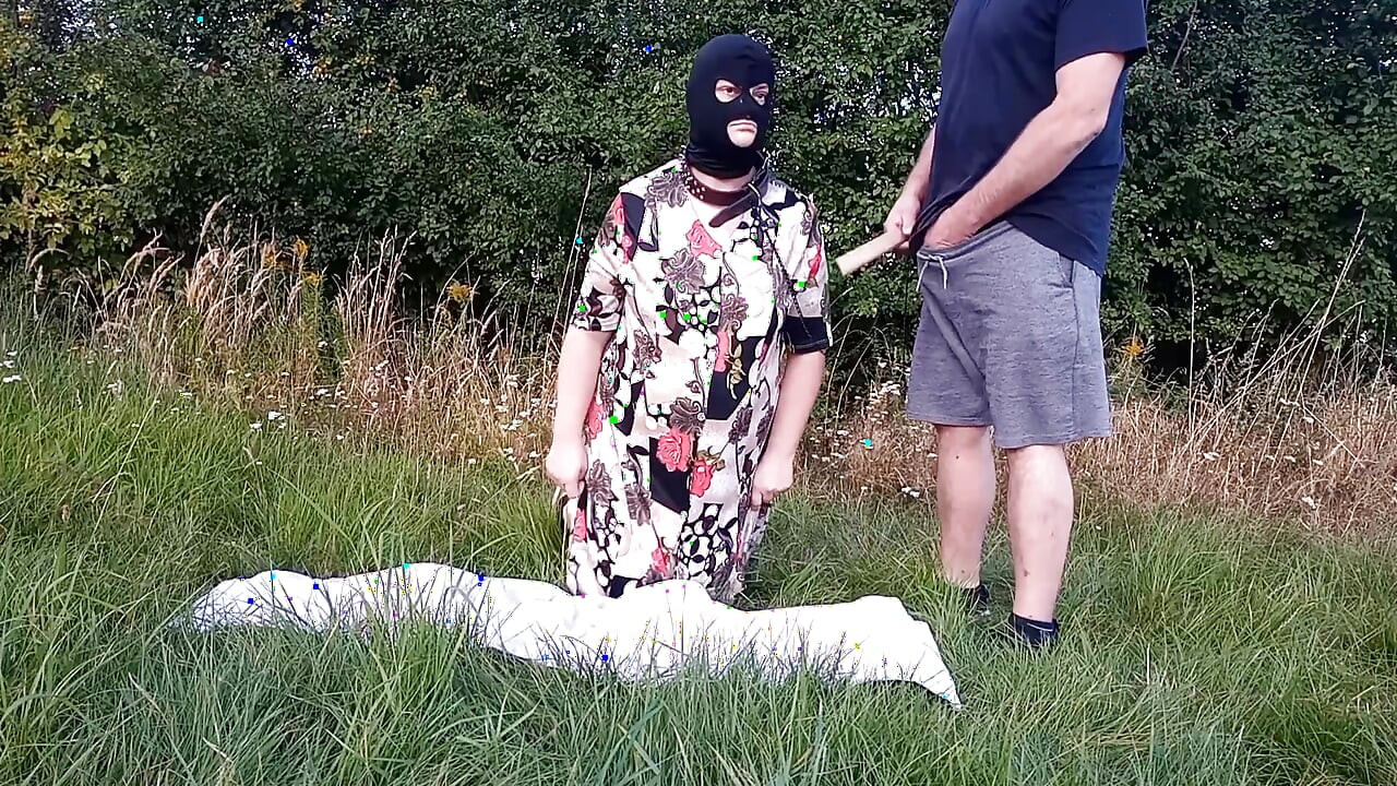0053 Submissive Female Training Outdoors