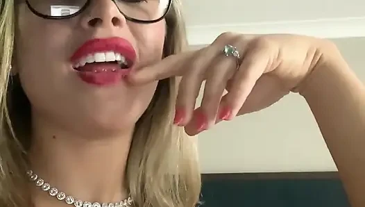 Ayaklarıma tapan köle bekaret kemeri